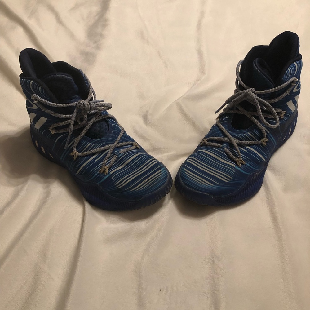 Adidas high top basketball shoe size 8.5